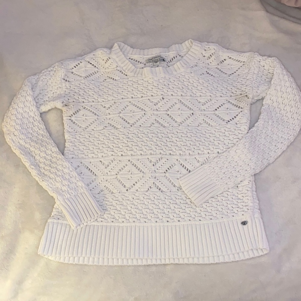 American Eagle White Sweater